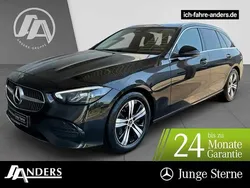 Obsidianschwarz Gebraucht 2024 Mercedes C200 Avantgarde Kombi | 35.694 € (Guter Preis)