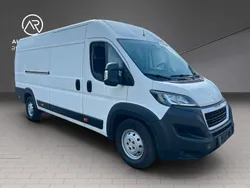 Weiß Gebraucht 2021 Peugeot Boxer Premium Van | 22.950 € (Teuer)