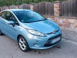 Grau Gebraucht 2009 Ford Fiesta Kleinwagen | 2.500 € (Etwas zu teuer)