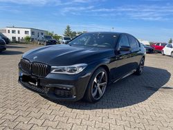 Schwarz Gebraucht 2016 BMW 730 Limousine | 29.900 € (Etwas zu teuer)