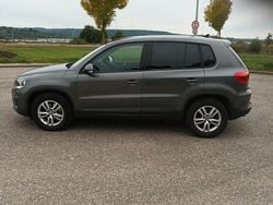 Grau Gebraucht 2014 VW Tiguan Trendline SUV | 8.900 € (Superpreis)