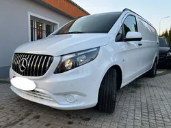 Weiß Gebraucht 2022 Mercedes Vito Van / Kleinbus | 32.011 € (Guter Preis)