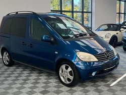 Blau Gebraucht 2004 Mercedes Vaneo Van / Kleinbus | 1.999 € (Guter Preis)