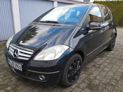 Grau Gebraucht 2008 Mercedes 170 Avantgarde Limousine | 3.990 € (Guter Preis)