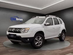 Weiß Gebraucht 2015 Dacia Duster Celebration SUV | 6.790 € (Guter Preis)