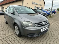 Grau Gebraucht 2006 VW Golf Plus Comfortline Van / Kleinbus | 4.900 € (Teuer)