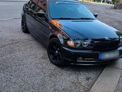 Schwarz Gebraucht 2003 BMW 320 Limousine | 4.600 € (Teuer)