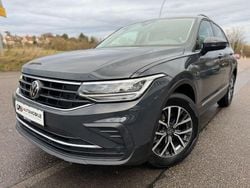 Grau Gebraucht 2022 VW Tiguan Life SUV | 25.499 € (Guter Preis)