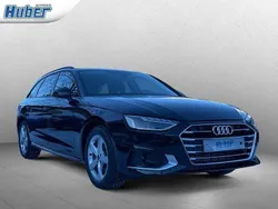 Mythosschwarz (metallic) Gebraucht 2023 Audi A4 Advanced Kombi | 40.980 €