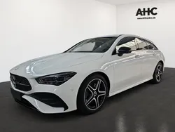 Polarweiß Gebraucht 2025 Mercedes CLA200 Shooting Brake AMG Kombi | 39.980 € (Teuer)