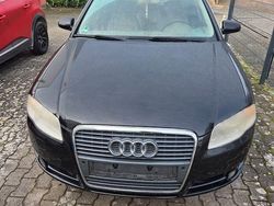 Schwarz Gebraucht 2005 Audi A4 Kombi | 2.490 €