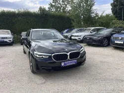 Saphirschwarz Gebraucht 2022 BMW 520 Kombi | 30.989 € (Guter Preis)