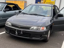 Grau Gebraucht 1996 Mitsubishi Lancer Limousine | 2.600 € (Fairer Preis)