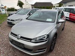 Silber Gebraucht 2016 VW Golf VII Allstar Kombi | 6.900 € (Teuer)
