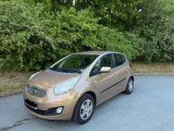 Gold Gebraucht 2011 Kia Venga Vision Kleinwagen | 5.400 € (Fairer Preis)