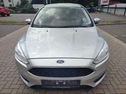 Silber Gebraucht 2017 Ford Focus Cool & Connect Limousine | 5.790 € (Superpreis)