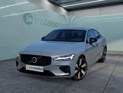 Grau Gebraucht 2024 Volvo S60 Limousine | 45.949 € (Teuer)