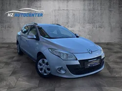 Silber Gebraucht 2012 Renault Mégane III Expression Limousine | 2.999 € (Guter Preis)