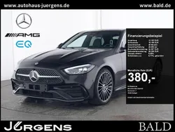 Obsidianschwarz metallic Gebraucht 2024 Mercedes C180 AMG Limousine | 40.330 € (Fairer Preis)