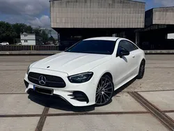 Weiß Gebraucht 2020 Mercedes E300 AMG Coupé | 43.000 € (Teuer)