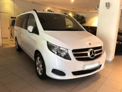 Mercedes V220