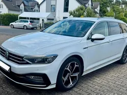 Weiß Gebraucht 2020 VW Passat R-line Kombi | 22.999 € (Guter Preis)