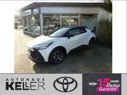 Platinumweiss perleffekt/schwarz Neu 2024 Toyota C-HR Team SUV | 33.960 € (Fairer Preis)