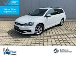 Weiß (pure white) Gebraucht 2019 VW Golf VII Business Kombi | 13.440 € (Etwas zu teuer)