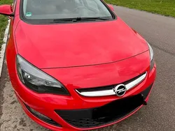 Rot Gebraucht 2013 Opel Astra Active Limousine | 7.300 € (Guter Preis)