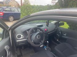 Silber Gebraucht 2007 Renault Clio II Authentique Limousine | 2.100 € (Fairer Preis)