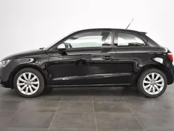 Brillantschwarz Gebraucht 2012 Audi A1 Attraction Kleinwagen | 5.480 € (Guter Preis)