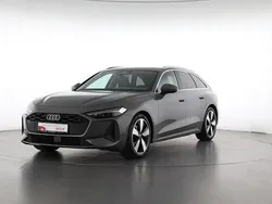 Chronosgrau Gebraucht 2024 Audi A5 Comfort Coupé | 44.893 € (Fairer Preis)