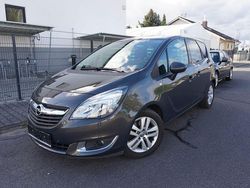 Grau Gebraucht 2015 Opel Meriva Style Van / Kleinbus | 9.000 € (Fairer Preis)
