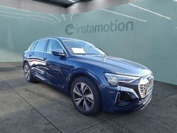Blau Gebraucht 2023 Audi Q8 e-tron S-Line SUV | 64.740 € (Teuer)