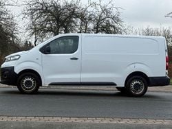 Weiß Gebraucht 2021 Opel Vivaro Edition Van / Kleinbus | 17.900 € (Superpreis)