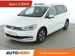 Weiß Gebraucht 2024 VW Touran Move Van / Kleinbus | 35.240 € (Guter Preis)