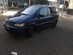 Blau Gebraucht 2005 Opel Zafira OPC Van / Kleinbus | 1.950 € (Etwas zu teuer)