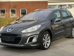 Grau Gebraucht 2011 Peugeot 308 Active Kombi | 4.490 € (Fairer Preis)