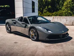 Grau Gebraucht 2016 Ferrari 488 Cabrio | 239.900 € (Guter Preis)