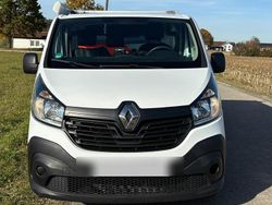 Weiß Gebraucht 2016 Renault Traffic Van / Kleinbus | 8.000 €