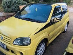 Gelb Gebraucht 2003 Suzuki Ignis Sport Limousine | 3.500 €