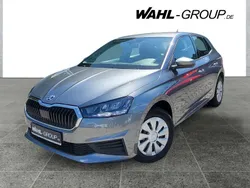 Grau Gebraucht 2022 Skoda Fabia Active Limousine | 17.490 € (Fairer Preis)