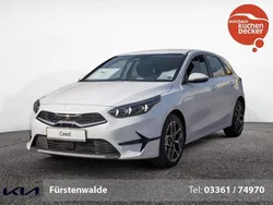 Weiß Neu 2025 Kia Ceed Spirit Limousine | 29.430 € (Fairer Preis)