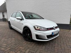 Weiß Gebraucht 2015 VW Golf VII GTI Limousine | 13.750 € (Fairer Preis)