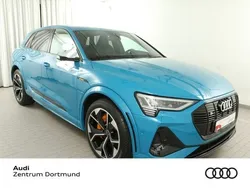 Blau Gebraucht 2020 Audi e-tron Sport SUV | 52.590 € (Fairer Preis)
