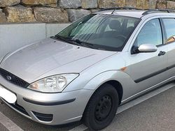 Silber Gebraucht 2003 Ford Focus Kombi | 500 € (Guter Preis)