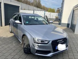 Silber Gebraucht 2015 Audi A4 Attraction Kombi | 12.299 € (Fairer Preis)