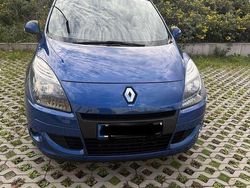 Blau Gebraucht 2010 Renault Scénic III Expression Van / Kleinbus | 4.000 € (Guter Preis)