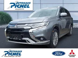 Grau(metallic) Gebraucht 2019 Mitsubishi Outlander P-HEV Basis SUV | 19.890 € (Fairer Preis)