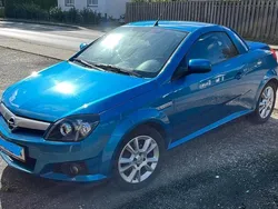 Blau Gebraucht 2006 Opel Tigra Cabrio | 2.650 € (Etwas zu teuer)
